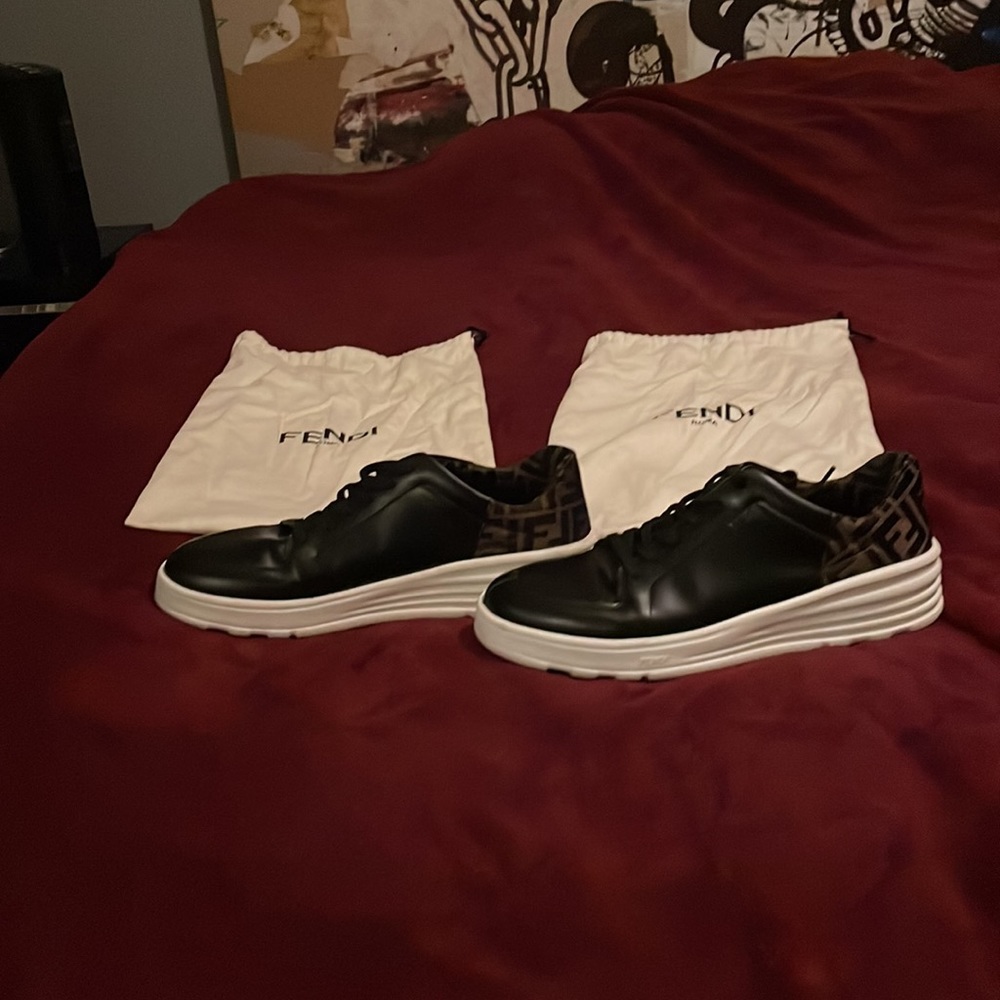 Mens fendi shoes - Picture 5 of 13
